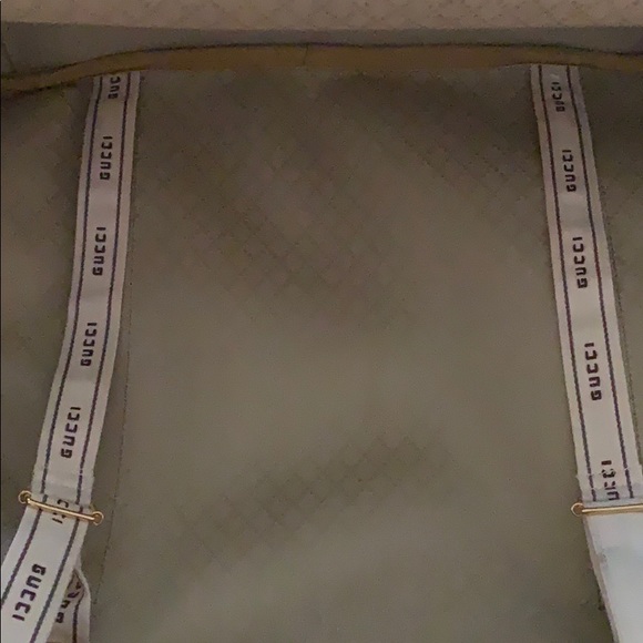 Vintage Gucci Suitcase.  Gold plated hardware. - Picture 11 of 16